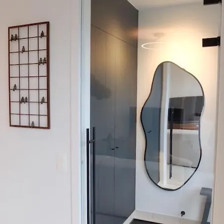 Apartment Vakantiewoning Valimara - Luxueus Ingericht - 200m Zee - Gratis Parking *